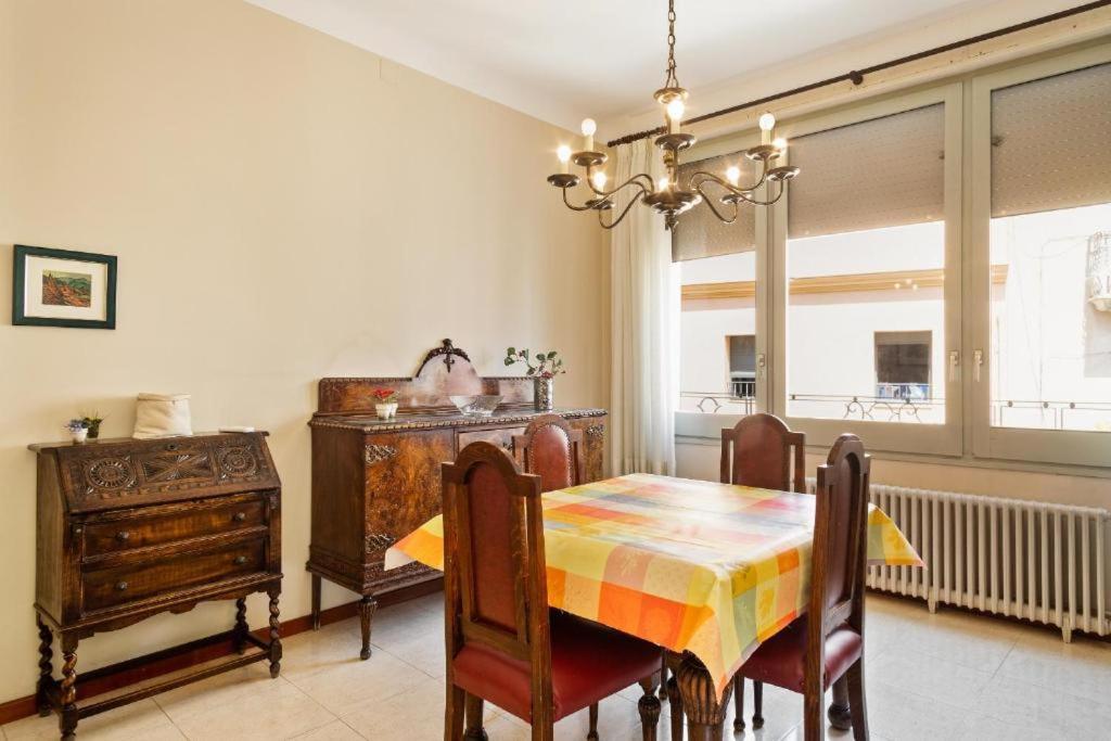 Figueres Old Town Apartment Exterior photo